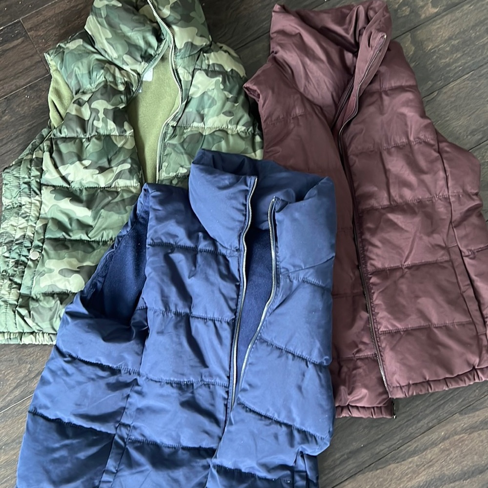 Womens Old Navy vests